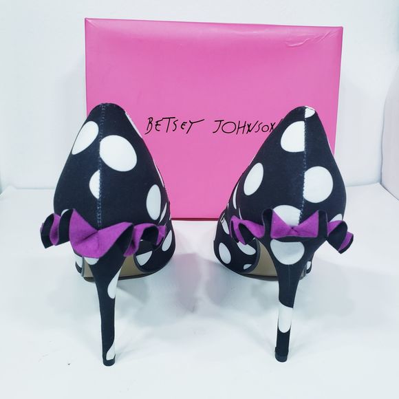 **Betsey Johnson Harbur Pump Black White Polka Dot - Picture 3 of 8